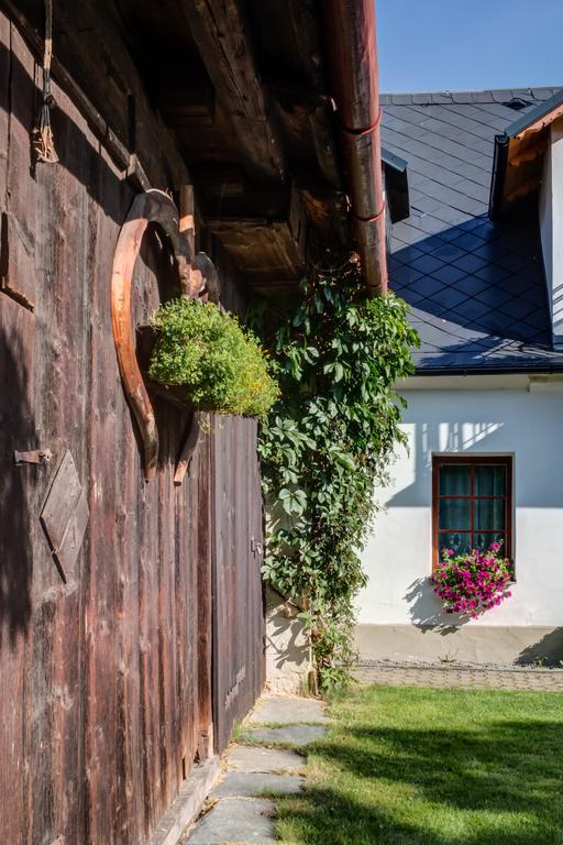 Pension Pod Morskym Okem Karlovice  Exteriör bild