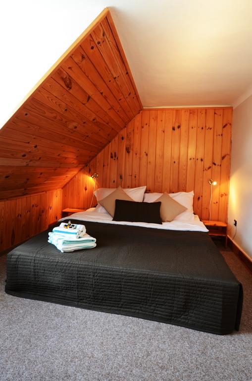 Pension Pod Morskym Okem Karlovice  Exteriör bild